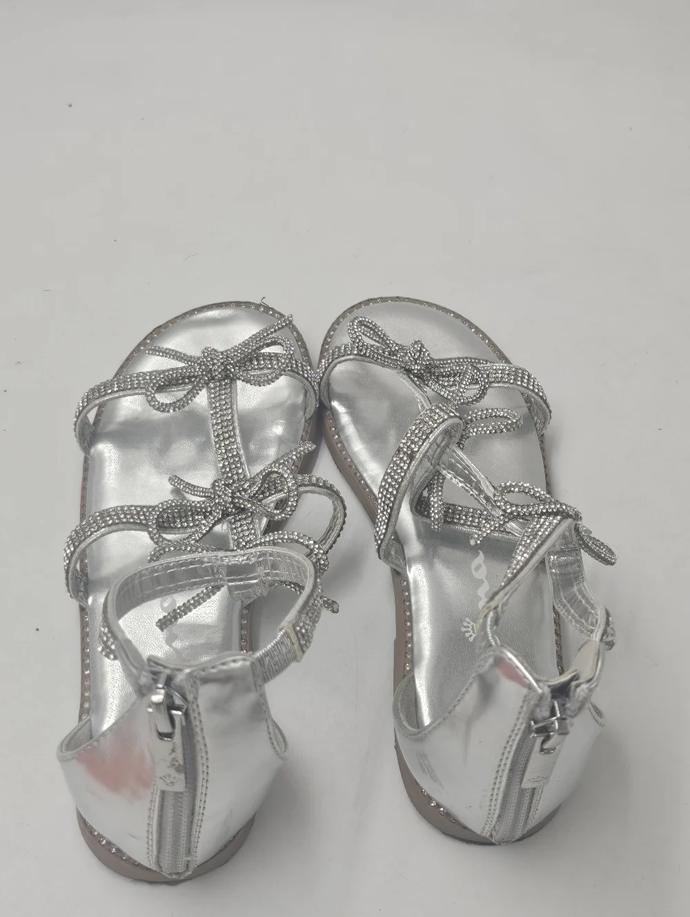 Nina Kids Solace Silver Rhinestone Bow Sandals Youth Size 2 Dress Shoes